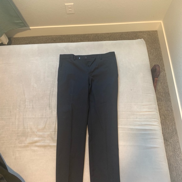 100% wool and polyester lined slim fit suit blazer. 29 X 30 suit pant set - Picture 4 of 5